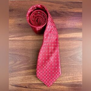 DONALD J TRUMP Signature Collection Red Silk Hand Made Geometric Necktie